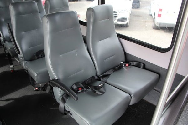 2016 Ford Econoline 450 Cutaway 25 Passenger van in Paramus, NJ - All American Ford of Paramus