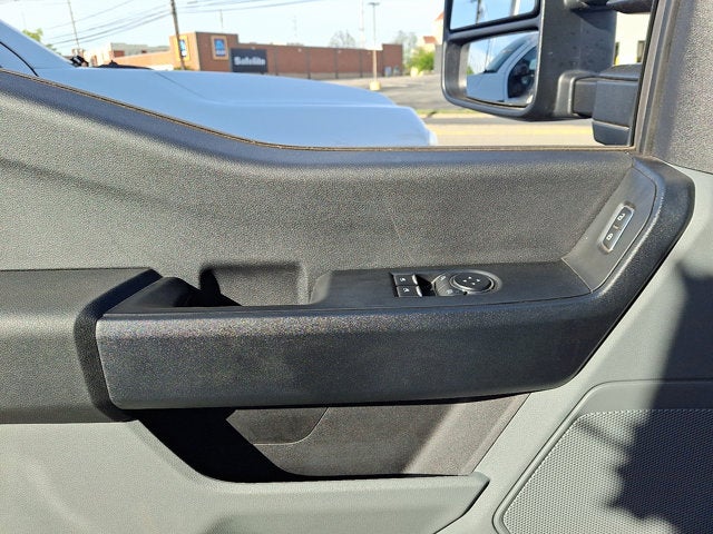 2024 Ford Super Duty F-350 DRW Base