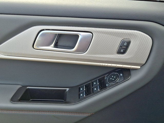 2026 Ford Explorer Base