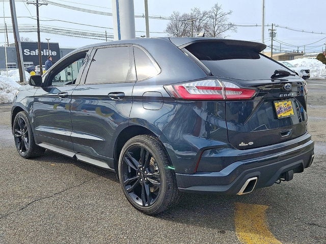 2022 Ford Edge ST