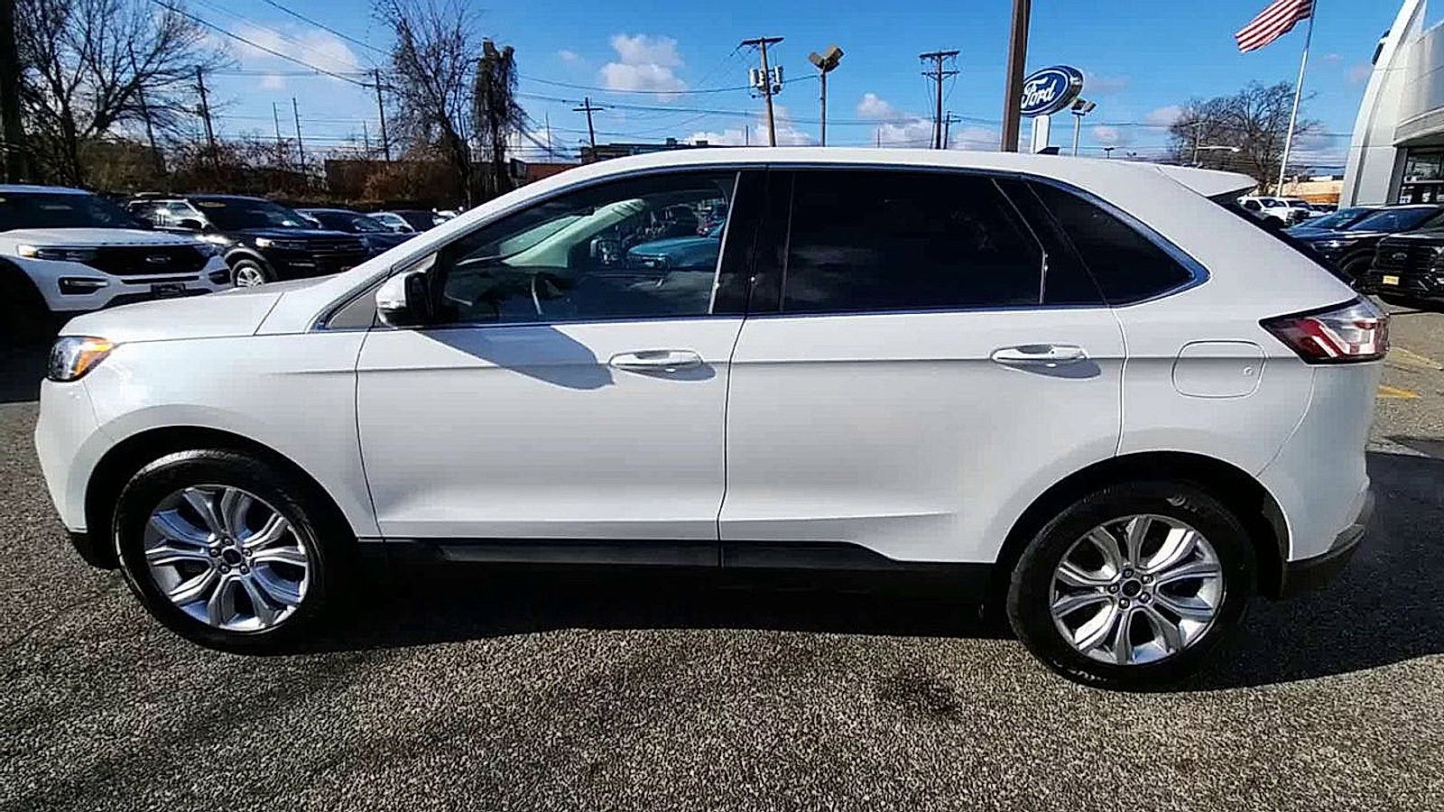 2023 Ford Edge Titanium
