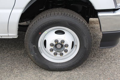 2026 Ford Dry Freight Box Truck E-450 17 FT DuraCube Body