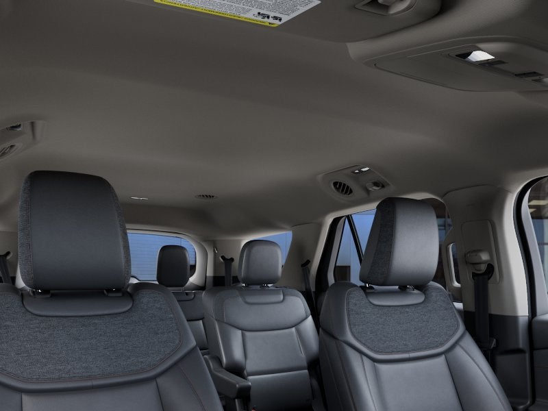 2027 Ford Explorer Active w/200A Pkg