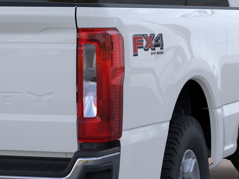 2026 Ford Super Duty F-350 SRW XLT