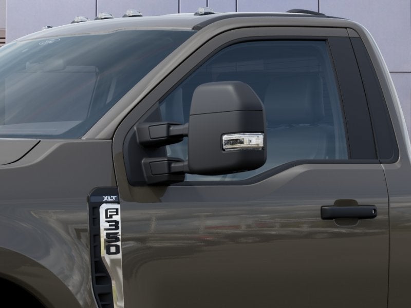 2027 Ford Super Duty F-350 SRW Base