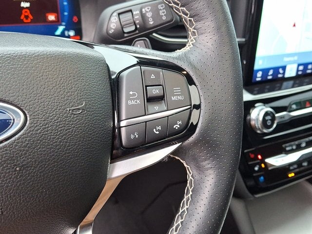 2023 Ford Explorer Base