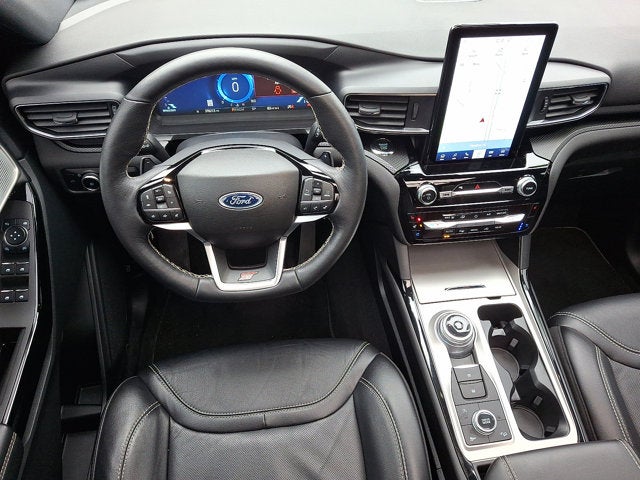 2023 Ford Explorer Base