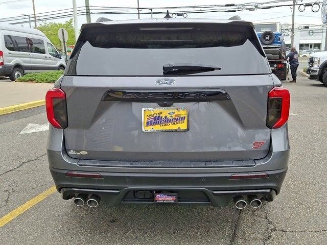 2023 Ford Explorer Base