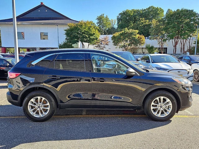 2022 Ford Escape SE Hybrid