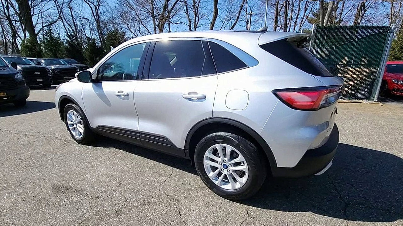 2020 Ford Escape SE