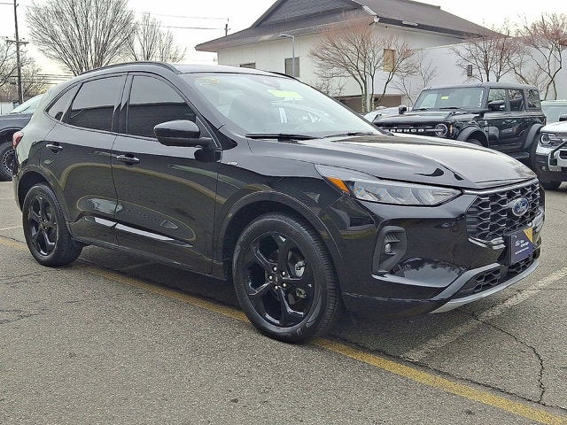 2023 Ford Escape ST-Line Select