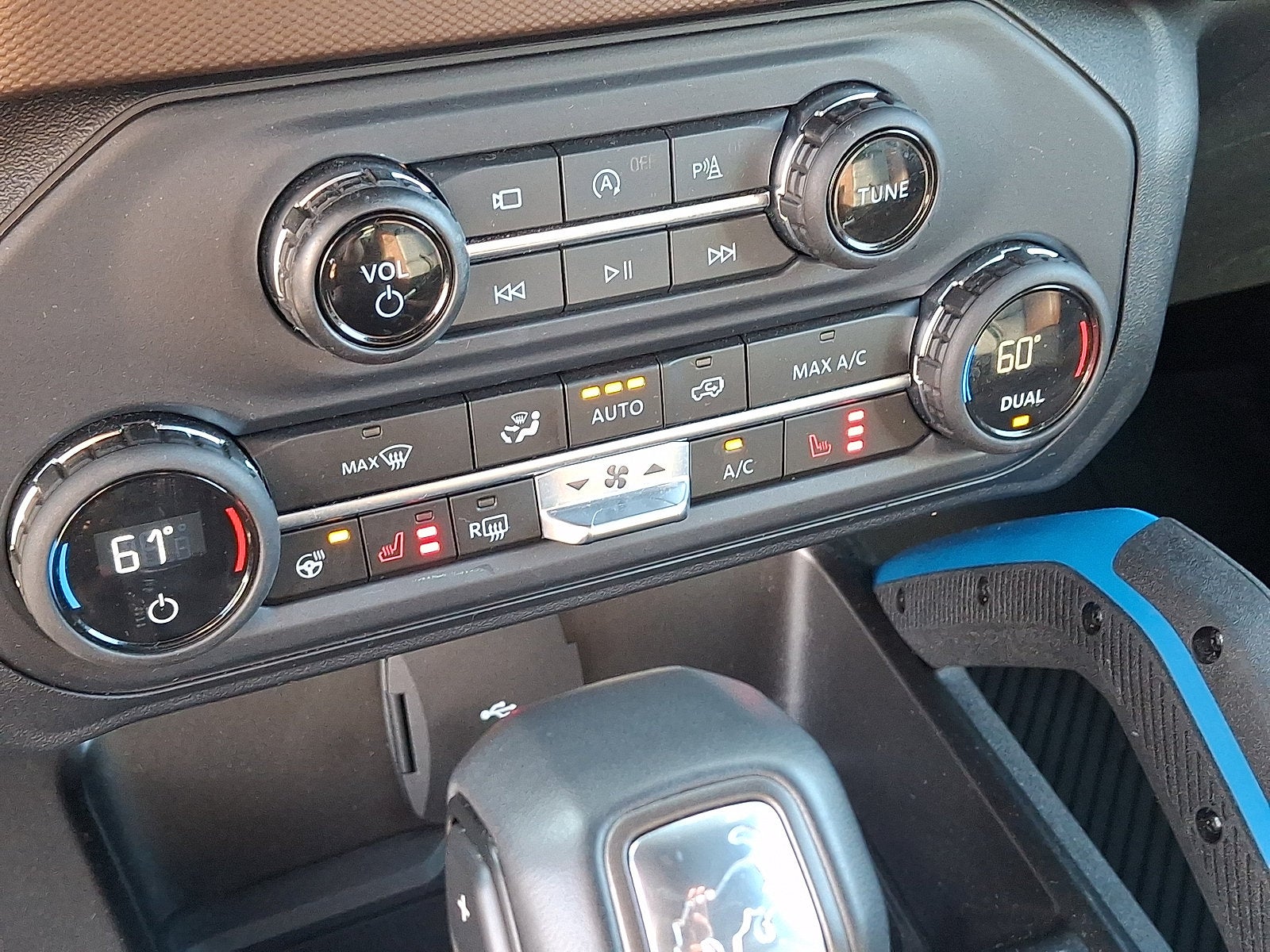 2023 Ford Bronco Base