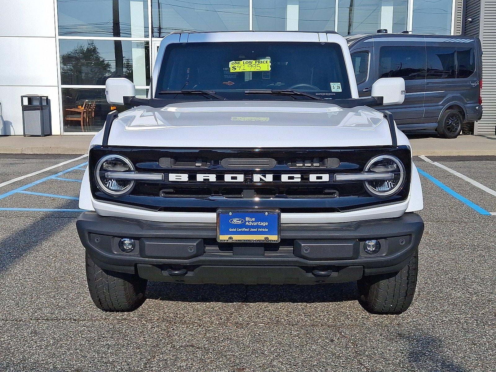 2023 Ford Bronco Base