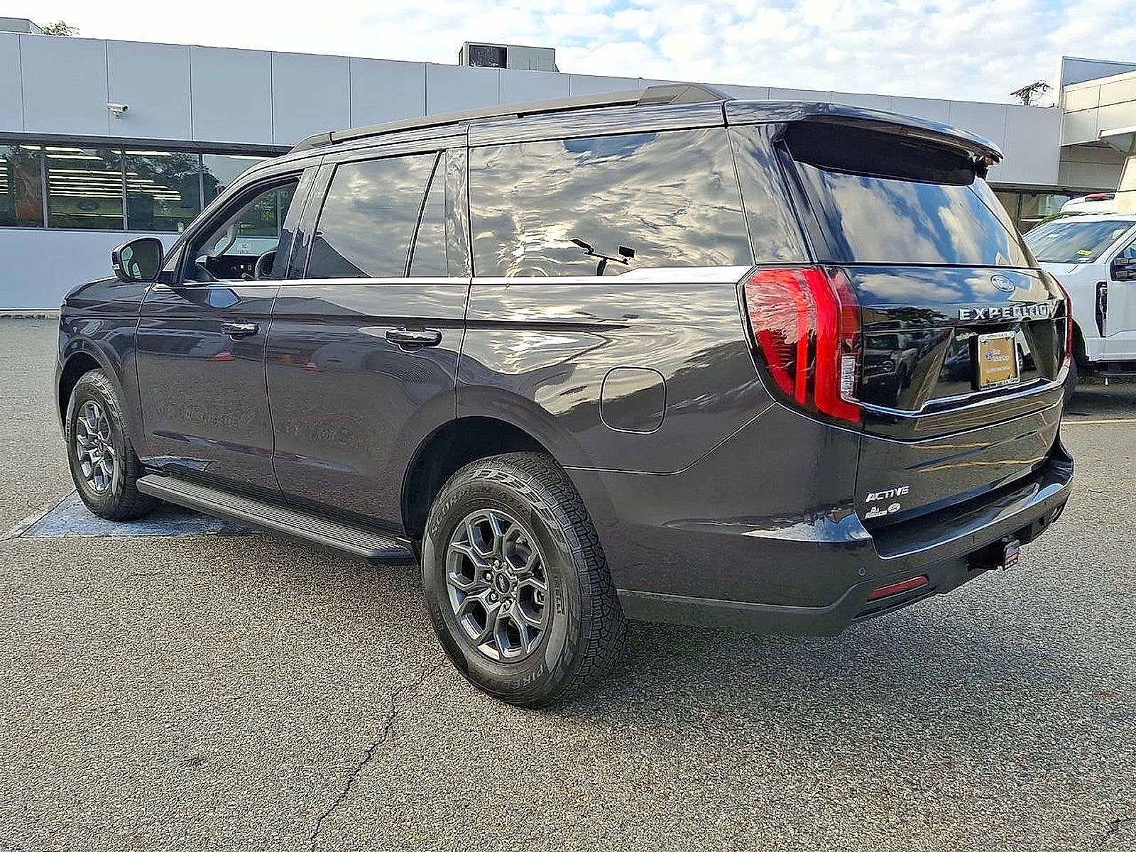 2026 Ford Expedition Active