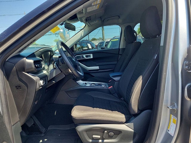 2020 Ford Explorer Base