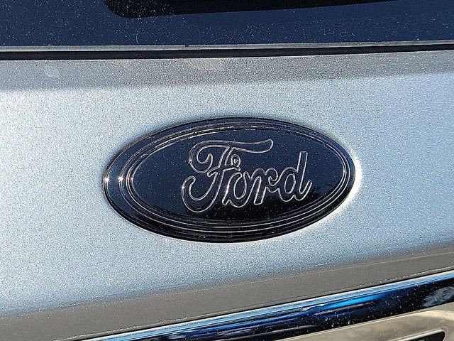 2020 Ford Explorer Base