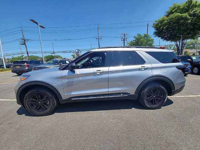 2020 Ford Explorer Base