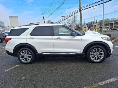 2023 Ford Explorer Base