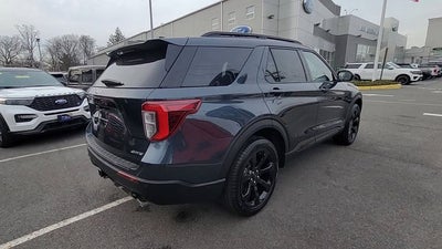 2022 Ford Explorer ST-Line