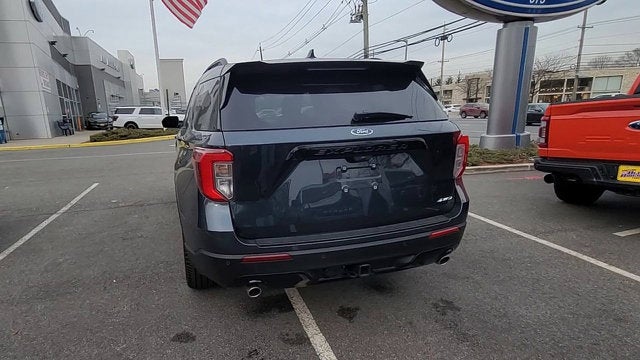 2022 Ford Explorer ST-Line