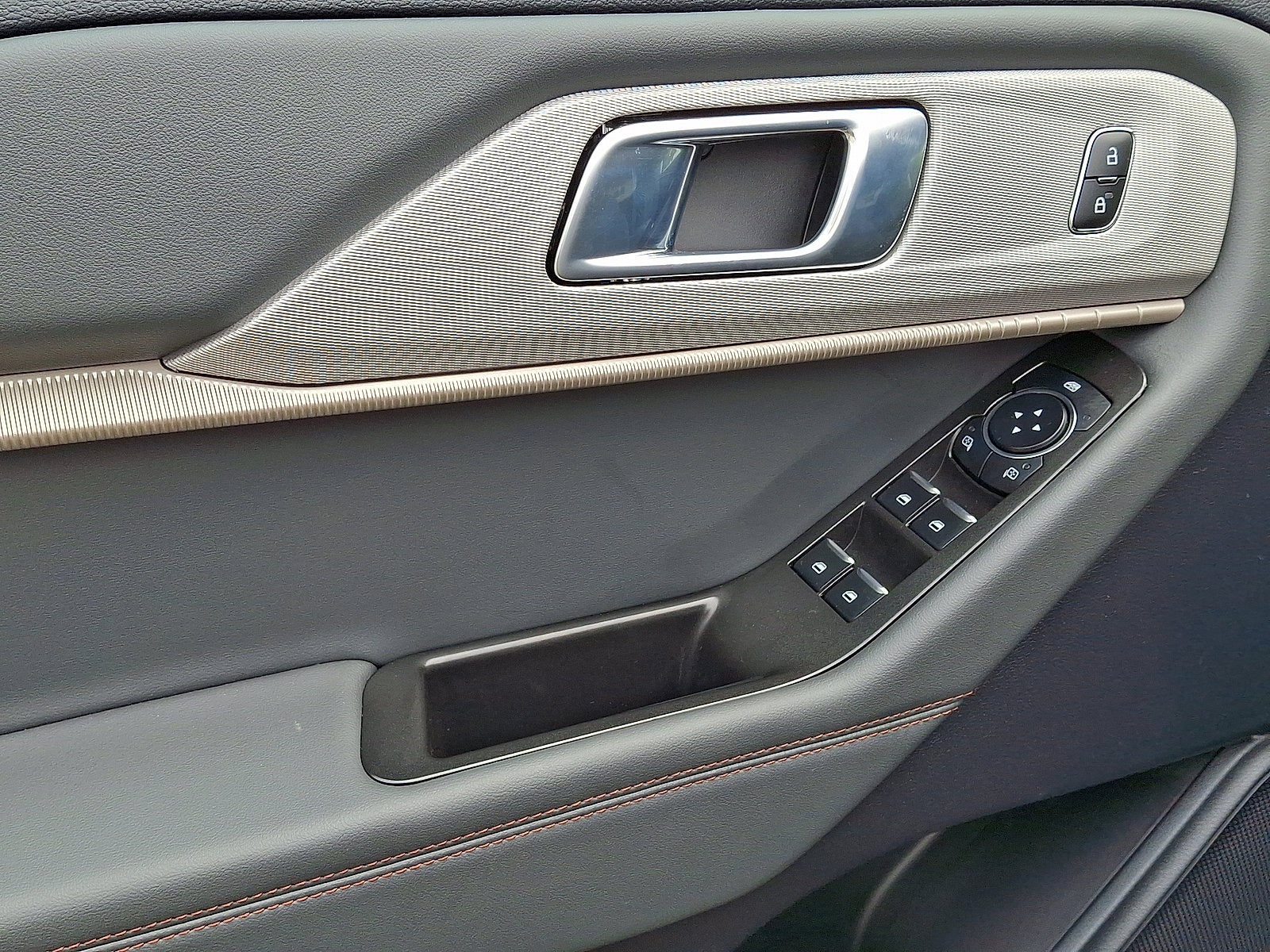 2026 Ford Explorer Base
