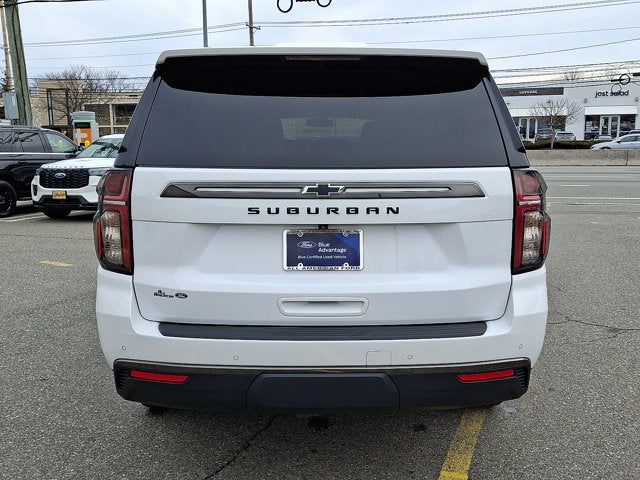 2022 Chevrolet Suburban Base