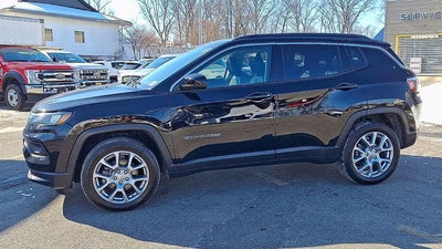 2022 Jeep Compass Latitude Lux