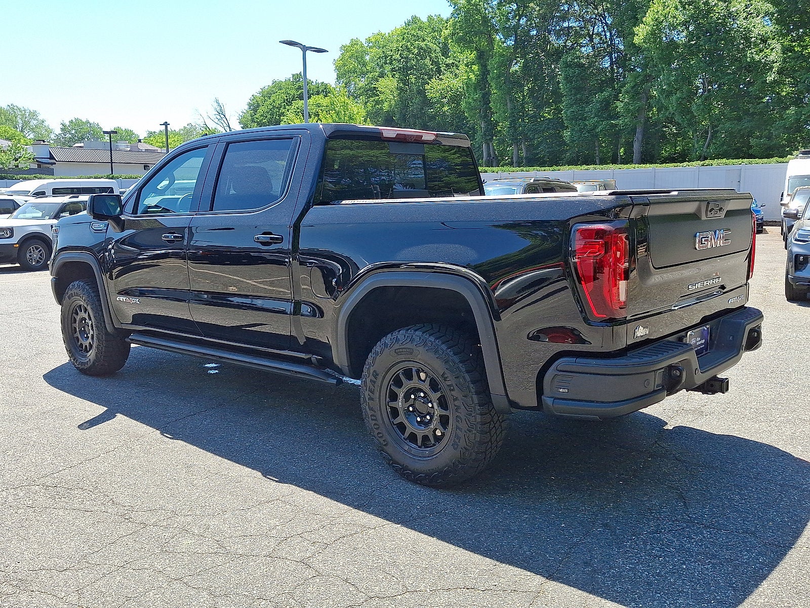 2024 GMC Sierra 1500 AT4X