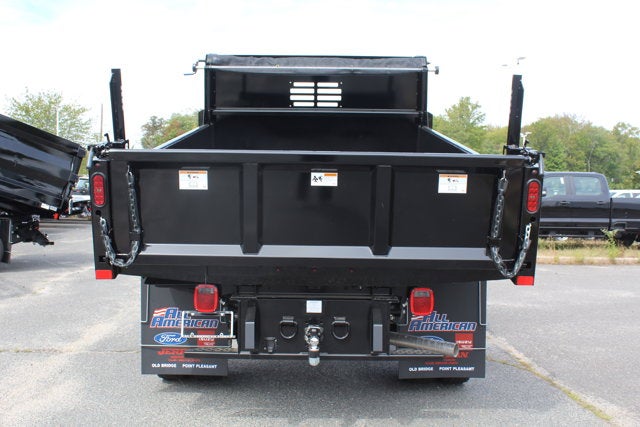 2025 Ford Chassis Cab F-550® XL