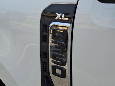 2026 Ford Chassis Cab F-350® XL