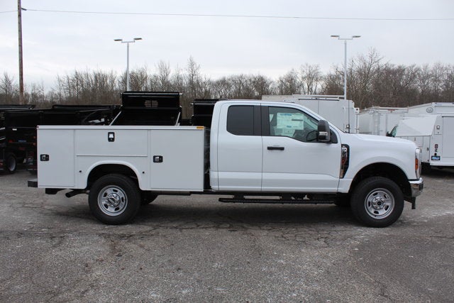 2026 Ford Chassis Cab F-350® XL