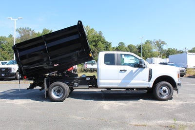2025 Ford Chassis Cab F-350® XL