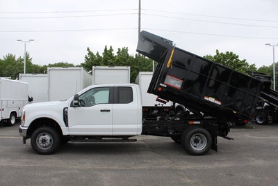 2025 Ford Chassis Cab F-350® XL