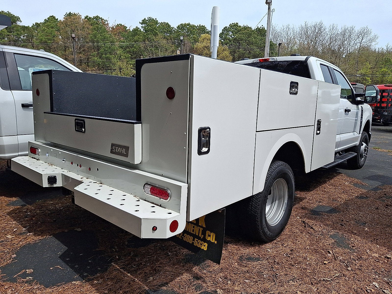 2026 Ford Chassis Cab F-350® XL