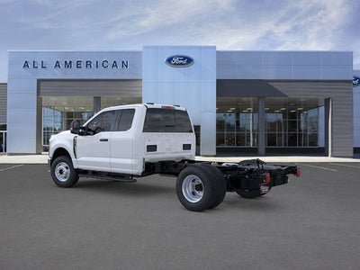 2025 Ford Chassis Cab F-350® XL