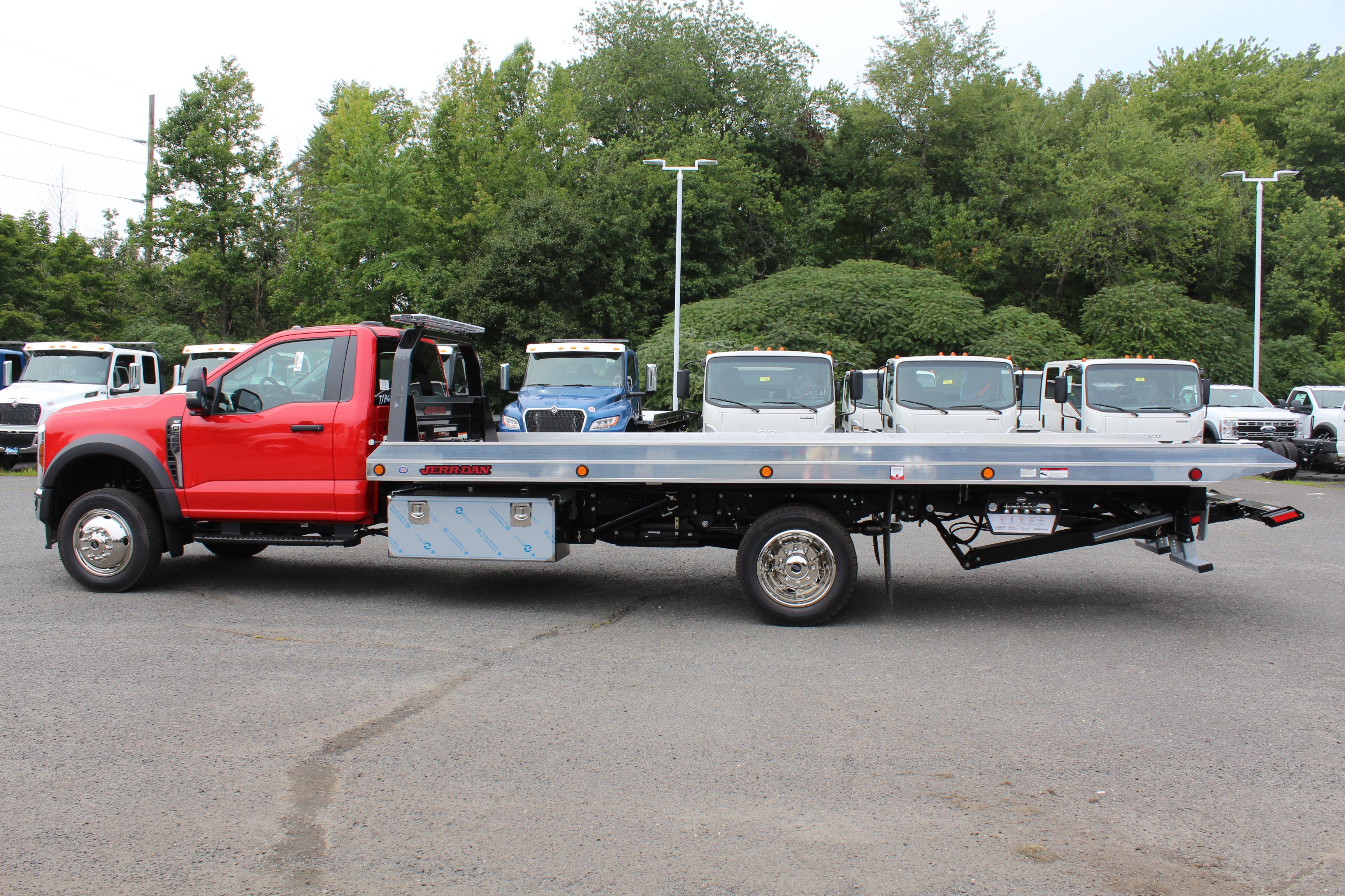 2026 Ford F-550 Jerr-Dan 6-Ton Aluminum XLP SD Carrier
