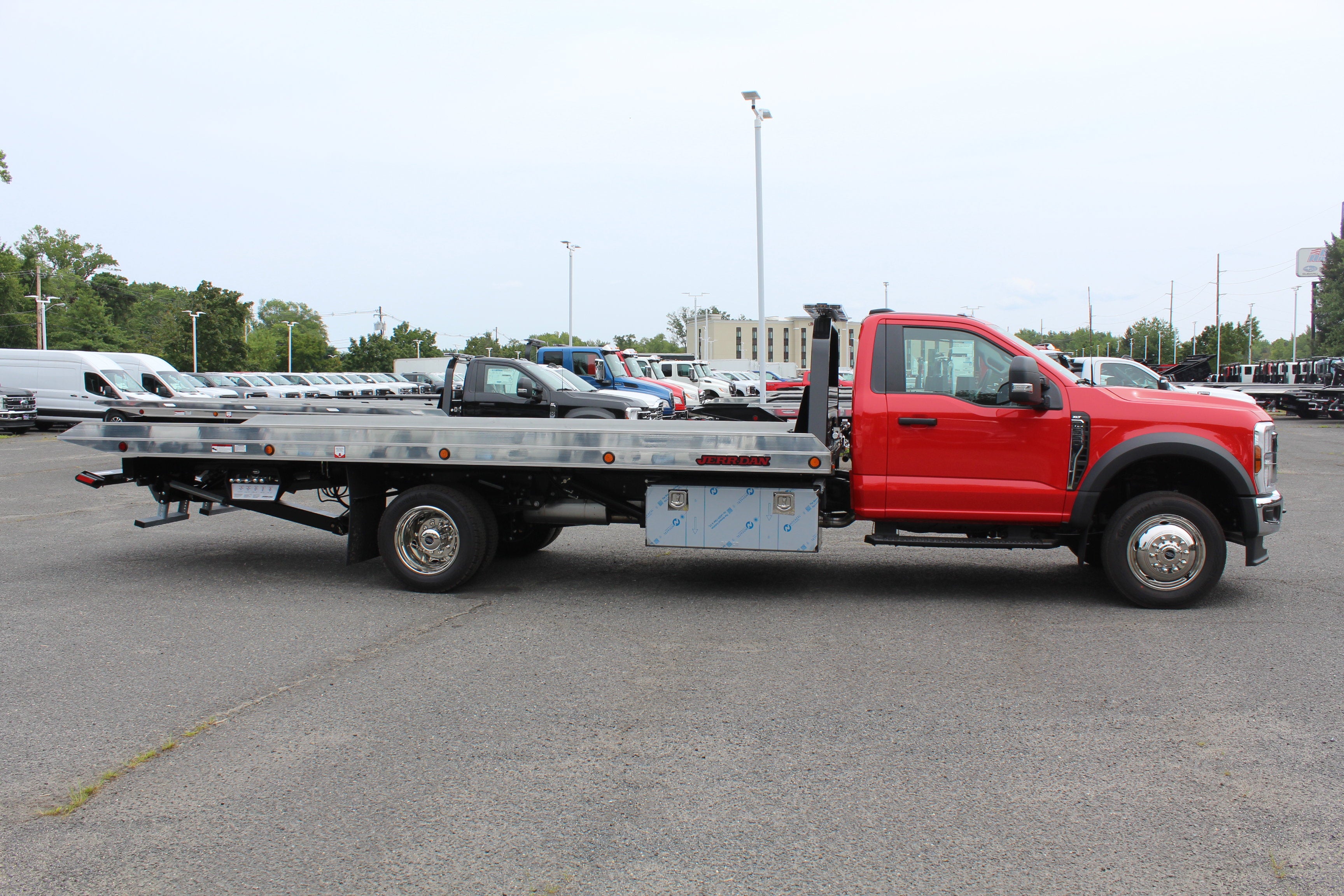 2026 Ford F-550 Jerr-Dan 6-Ton Aluminum XLP SD Carrier