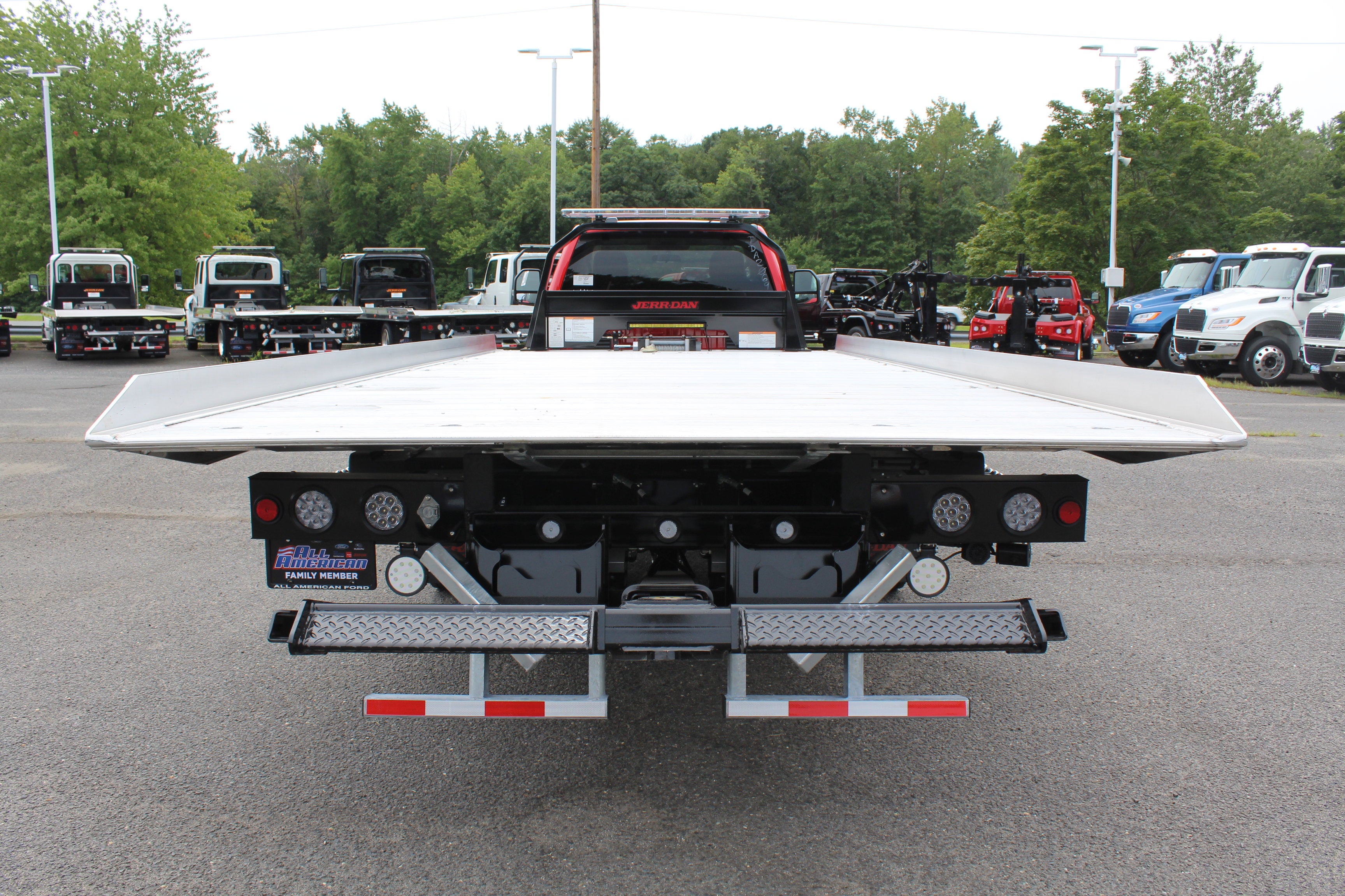 2026 Ford F-550 Jerr-Dan 6-Ton Aluminum XLP SD Carrier