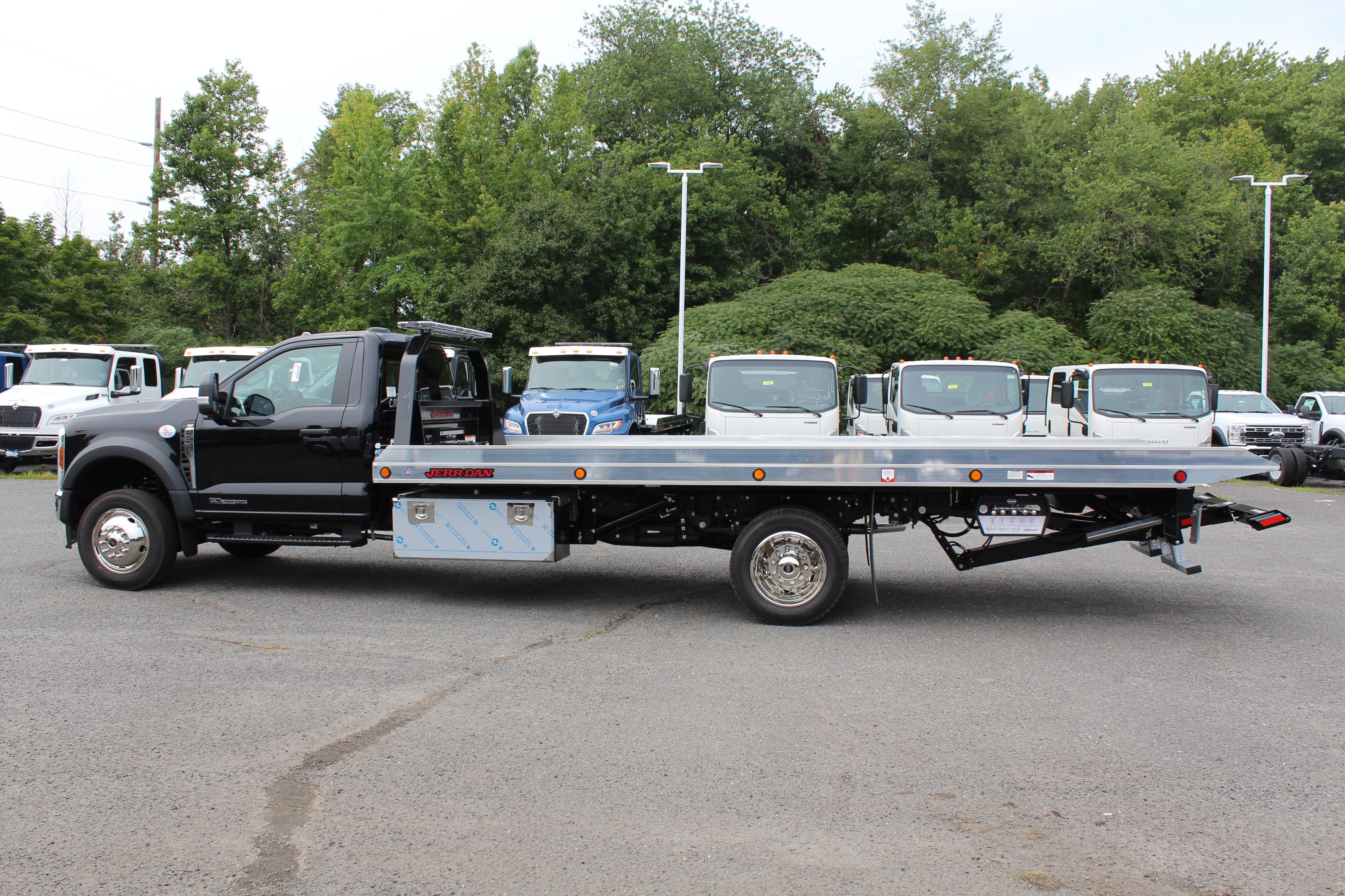 2026 Ford F-550 Jerr-Dan 6-Ton Aluminum XLP SD Carrier