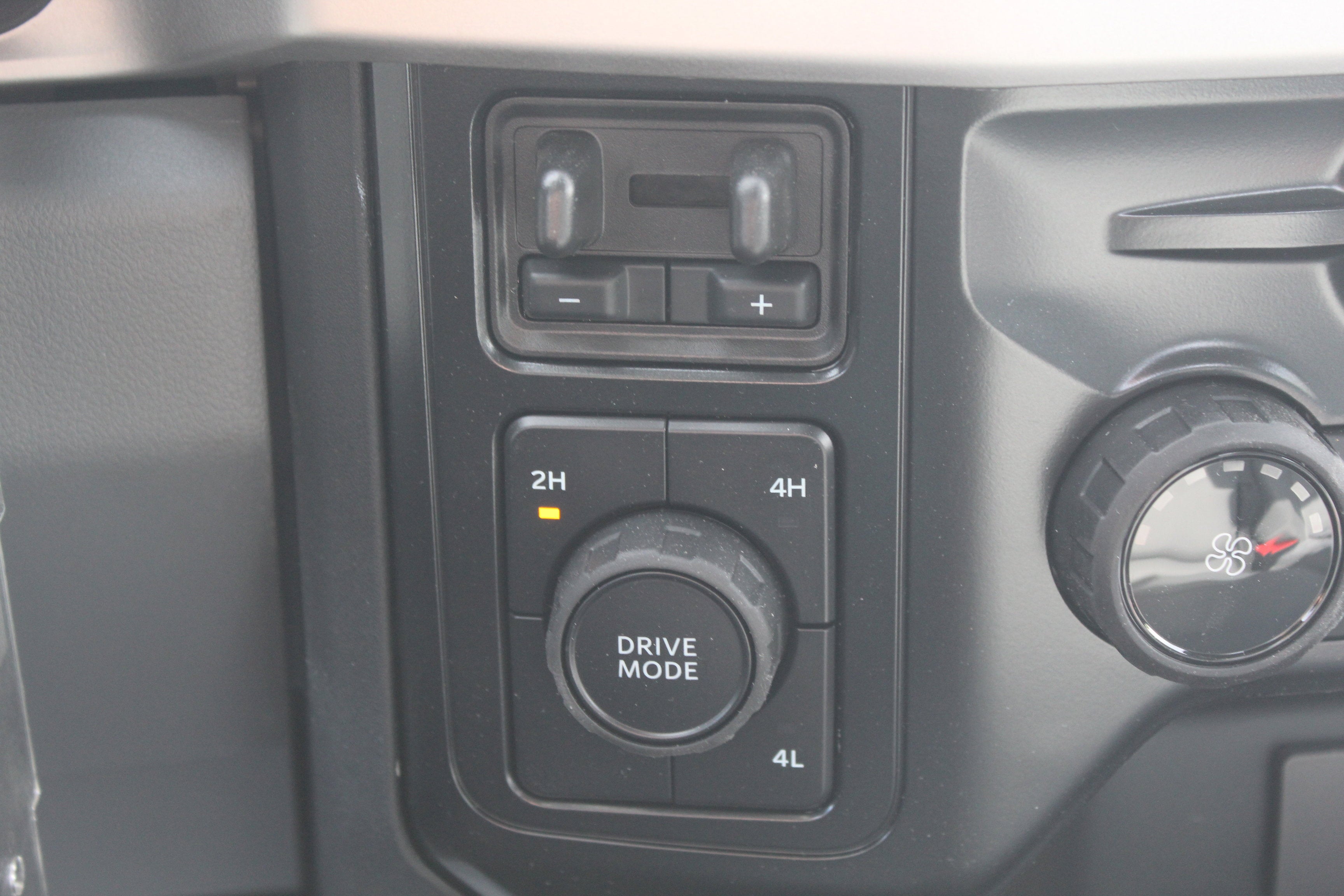 2026 Ford Open Service Utility 11 FT Crane Regular Cab F-600 4x4