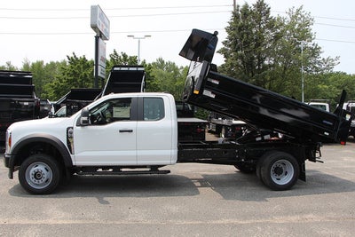 2025 Ford Chassis Cab F-550® XL