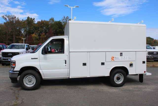 2026 Ford Econoline Cutaway E-350 SRW