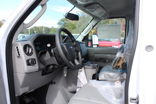 2026 Ford Econoline Cutaway E-350 SRW