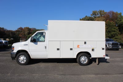 2027 Ford Econoline Cutaway E-350 SRW