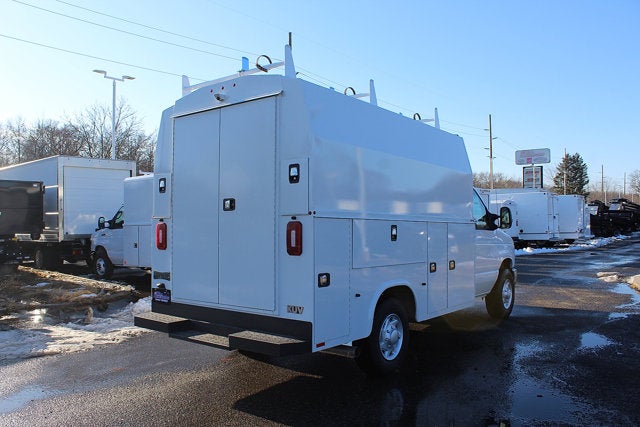 2026 Ford Econoline Cutaway E-350 SRW
