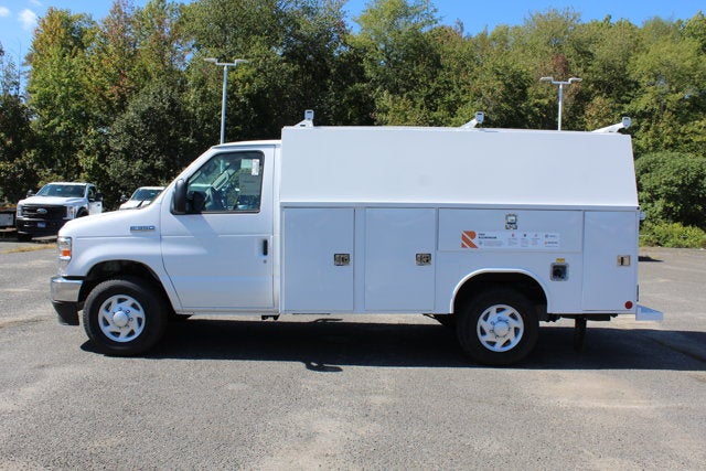 2026 Ford Econoline Cutaway E-350 SRW