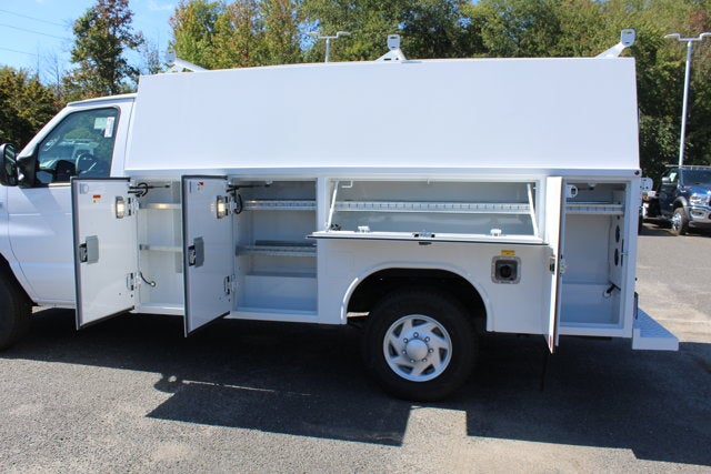 2026 Ford Econoline Cutaway E-350 SRW