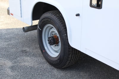 2027 Ford Econoline Cutaway E-350 SRW
