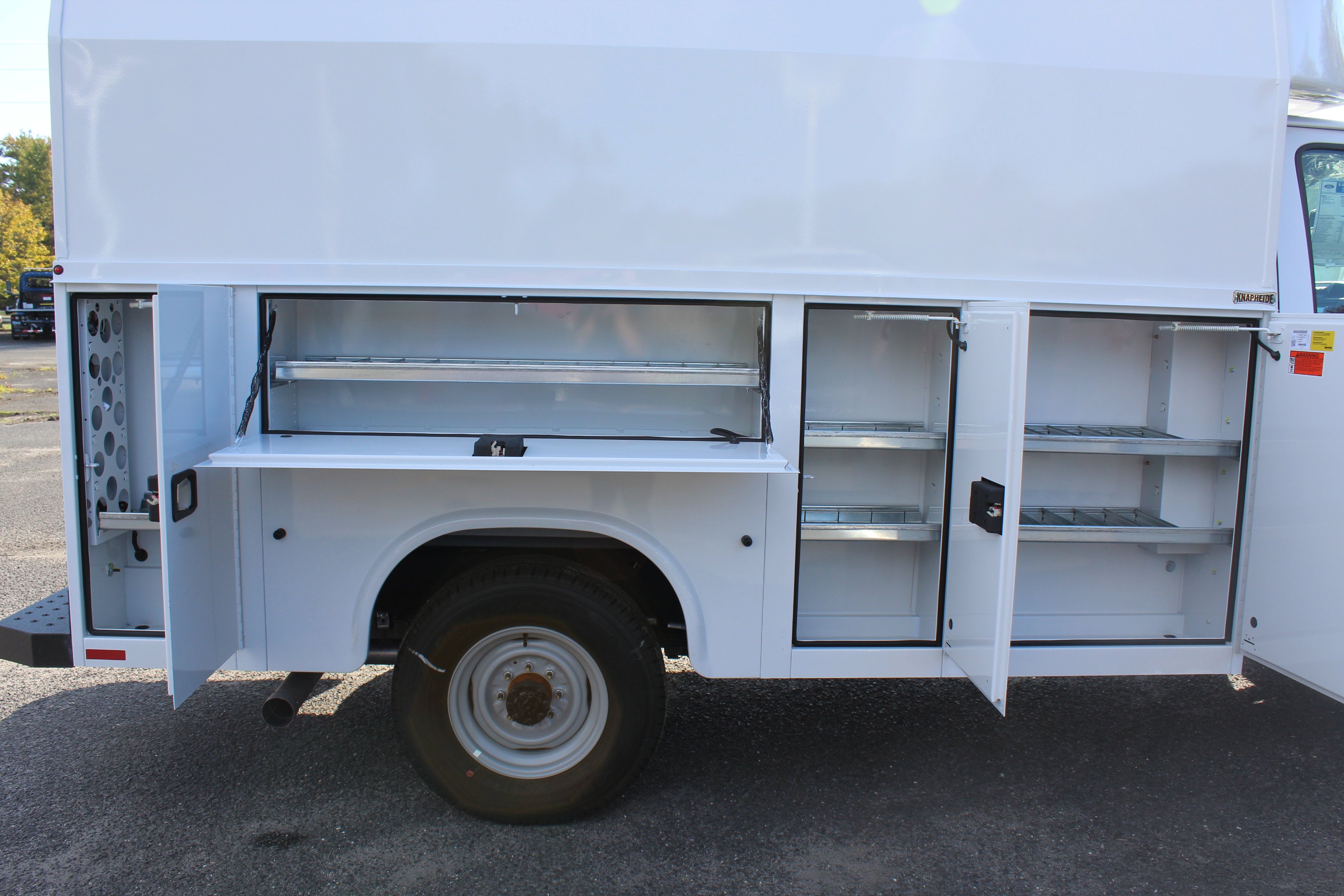2027 Ford Econoline Cutaway E-350 SRW