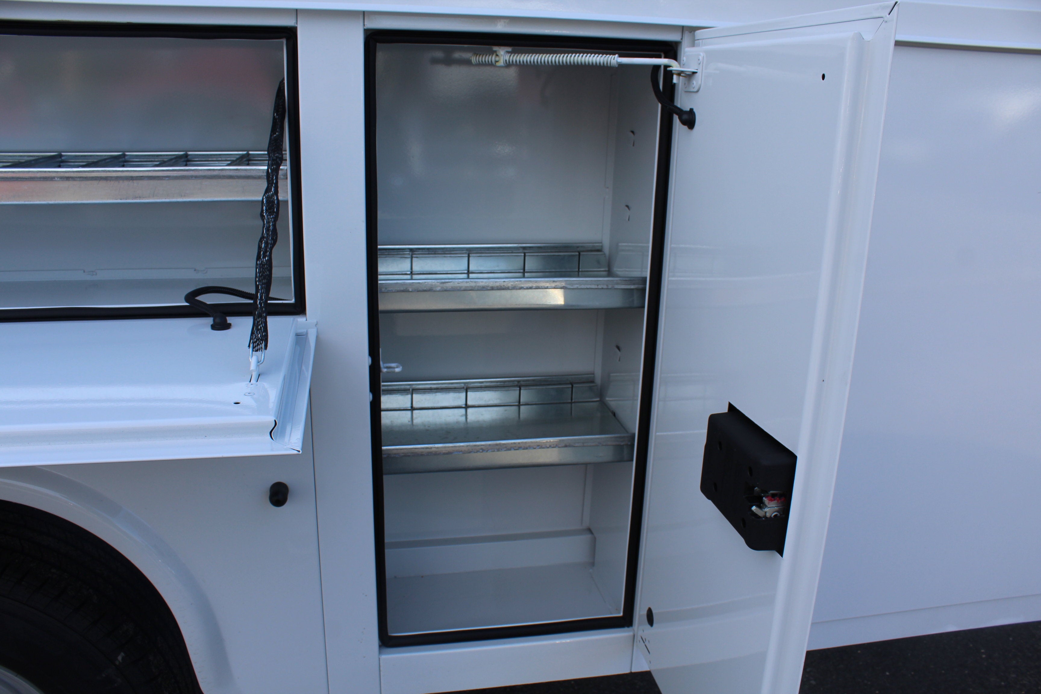 2027 Ford Econoline Cutaway E-350 SRW